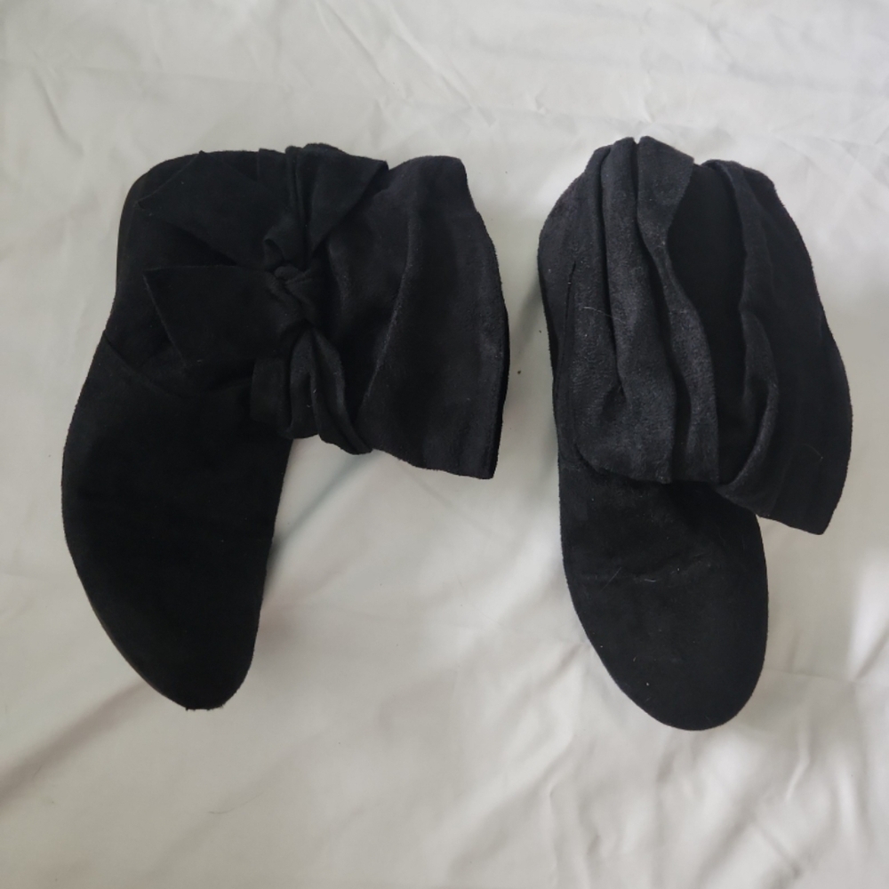 Rampage Women's size 7 1/2 black suede ankle boots #ABB - Picture 2 of 3